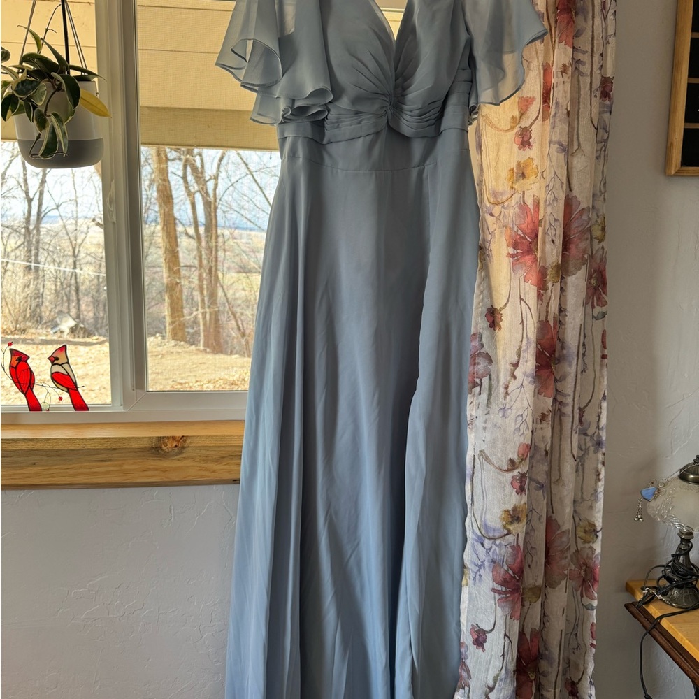 Elegant Blue Evening Gown